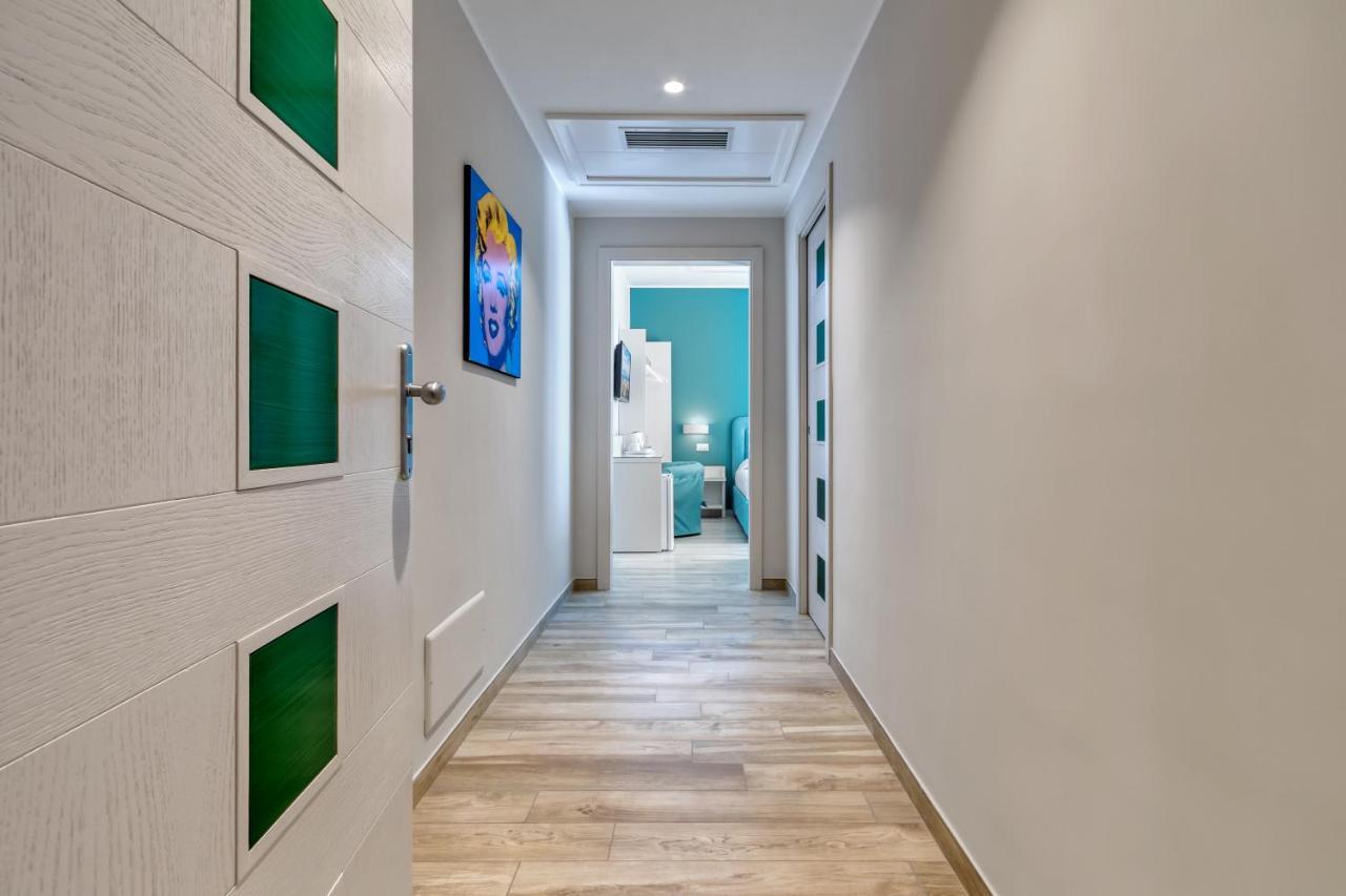 סורנטו Tiffany Suites מראה חיצוני תמונה